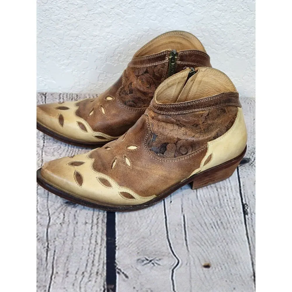 RETIRED Sundance Ankle Boots by Vera Cruz, Size 38 - Picture 2 of 9